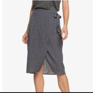 Roxy Ferry Escape Wrap Skirt Size Medium